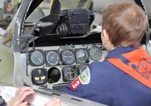 Cub Scouts hands-on aviation
